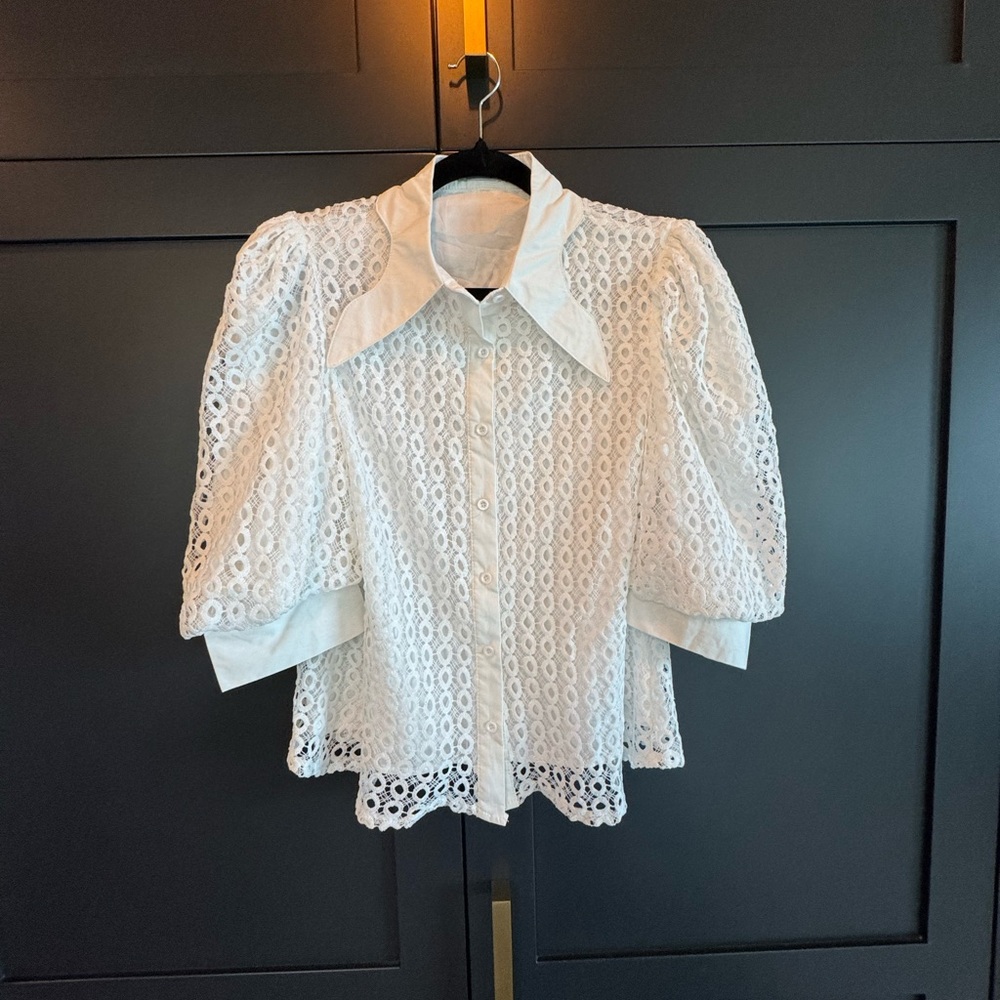 New Fun White Top